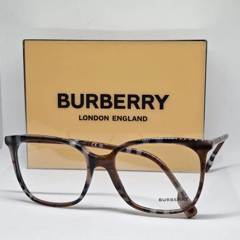 5--BURBERRY-los